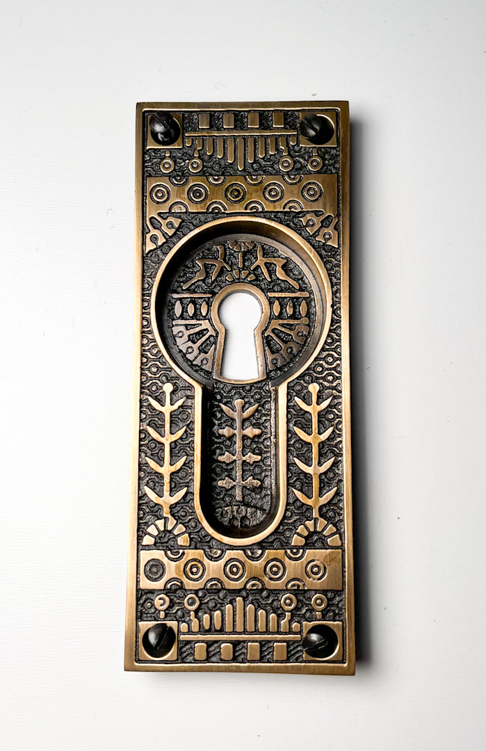 Victorian Windsor Pattern Pocket Door Handle With Keyhole