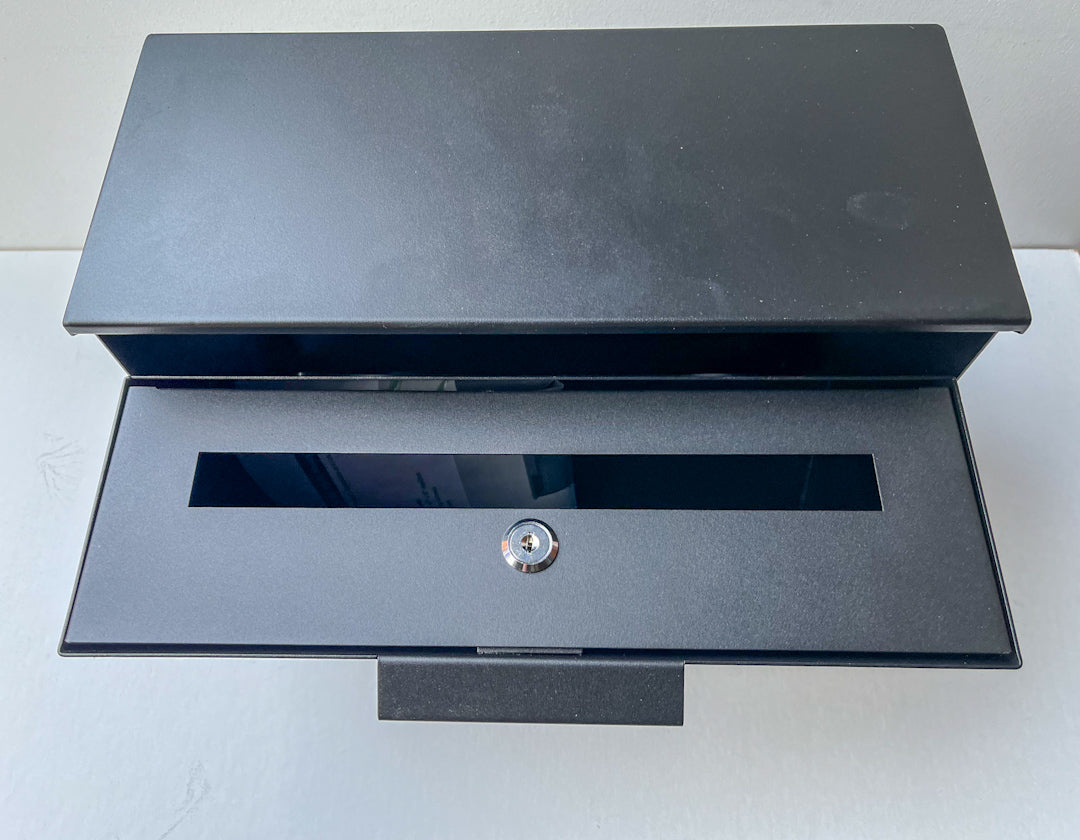 Post & Porch Cubby Lockable Mailbox