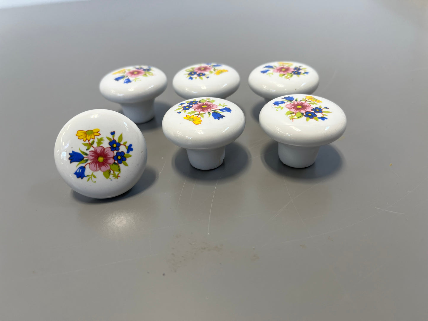 Amerock 14204WHT White Ceramic Floral Design 1 1/4" Cabinet Knob Pulls