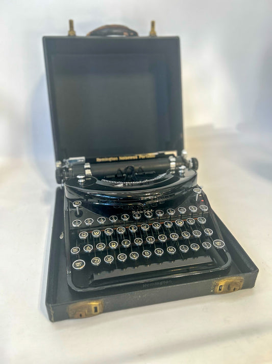 Vintage 1933 Remington Portable Noiseless Typewriter with Hard Case