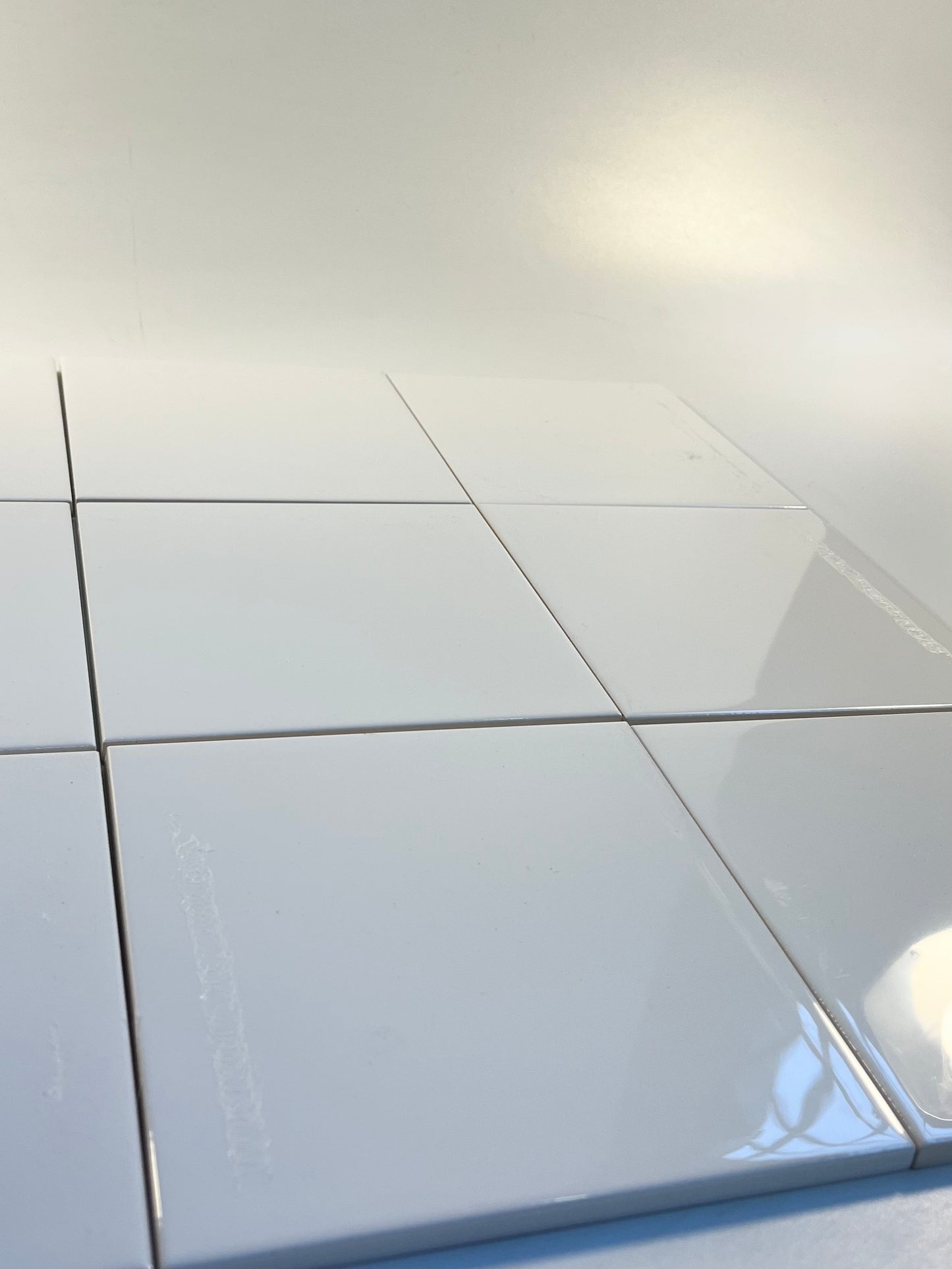 Mosa. Bright White Square Glossy Tile