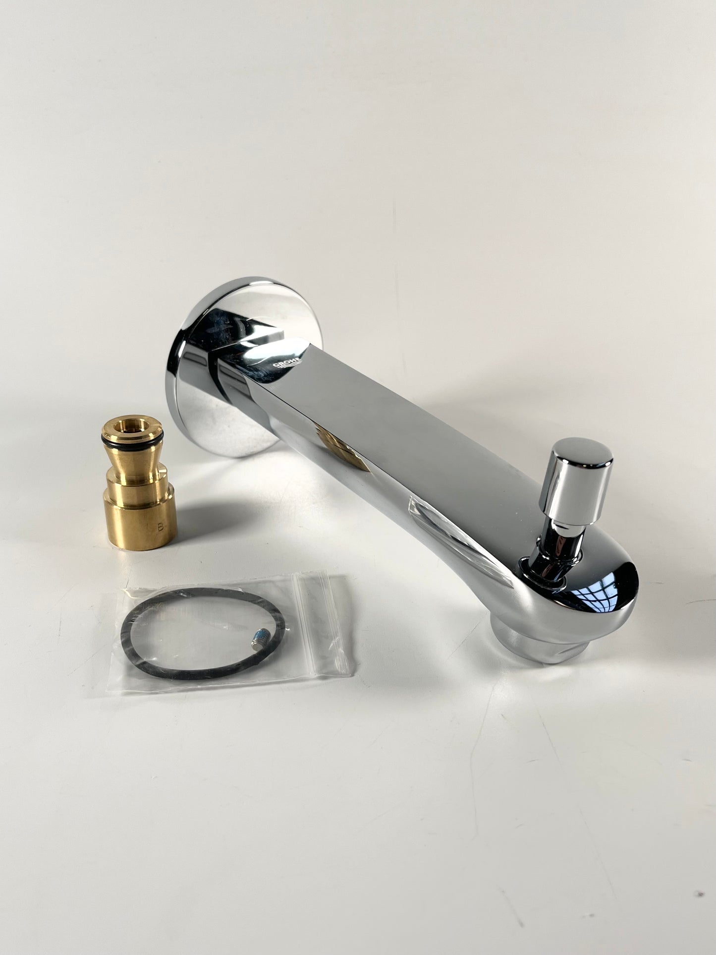 Eurostyle Cosmopolitan Diverter Tub Spout